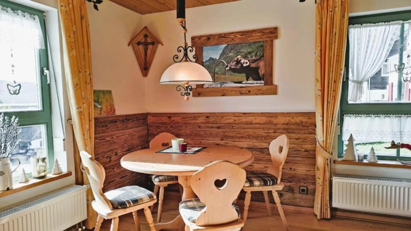 Apartment Fewo Bei Tannenbaums, Oberstaufen/Kalzhofen
